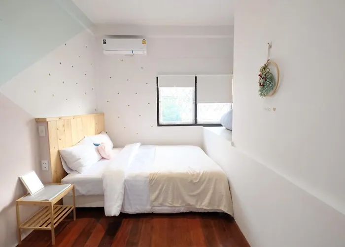 Home179 Cozy 2br Near Bts & Iconsiam 別荘