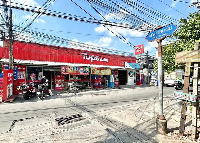 度假居 Home179 Cozy 2br Near Bts & Iconsiam 曼谷